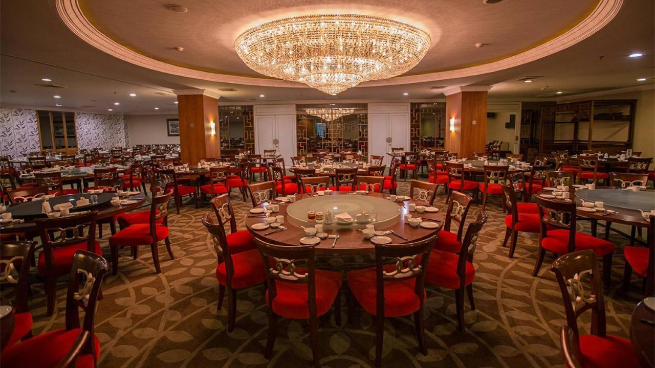 Emerald Garden International Hotel Медан Экстерьер фото