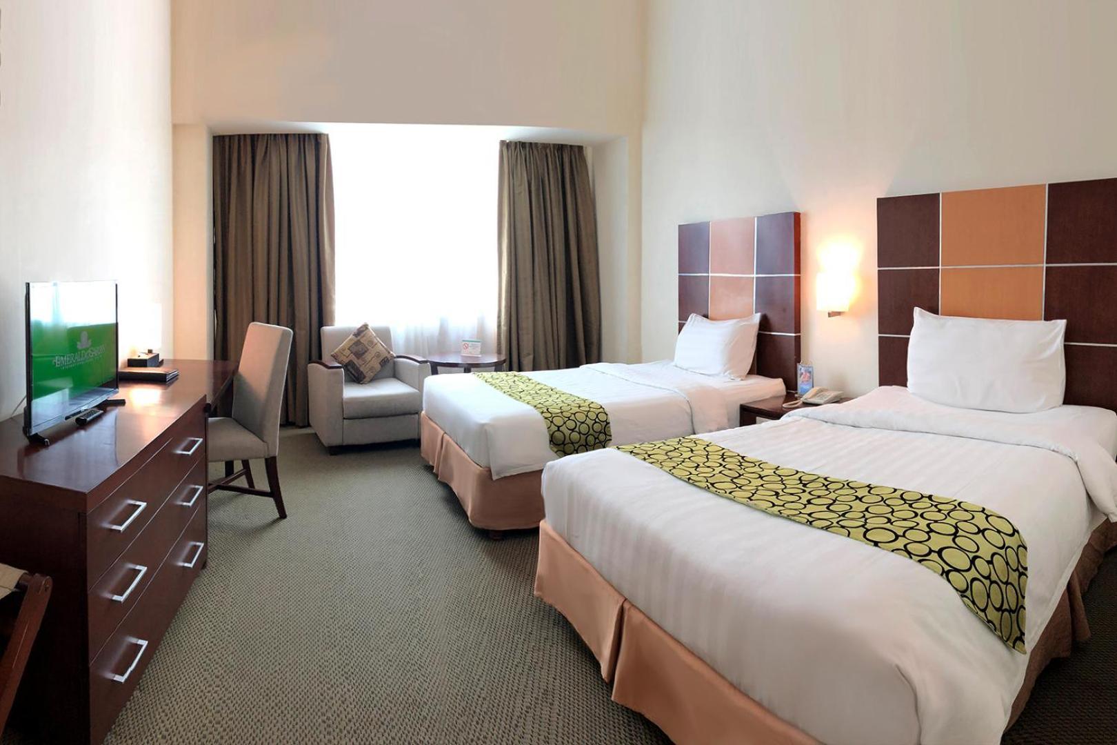 Emerald Garden International Hotel Медан Экстерьер фото