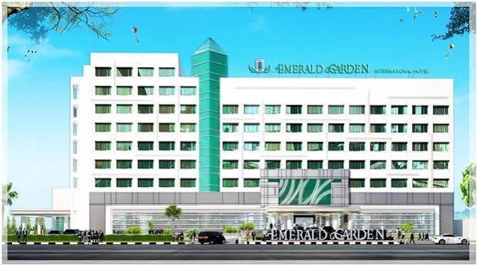 Emerald Garden International Hotel Медан Экстерьер фото